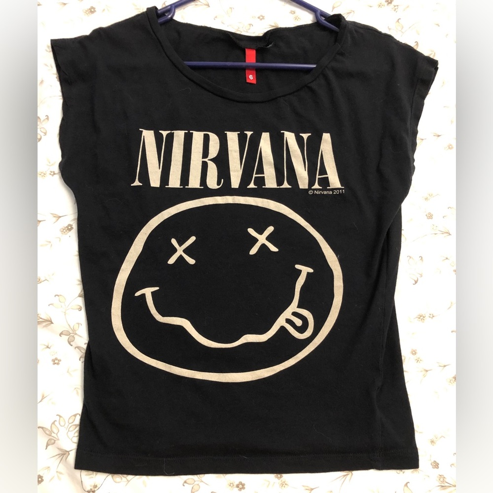 Black nirvana shirt